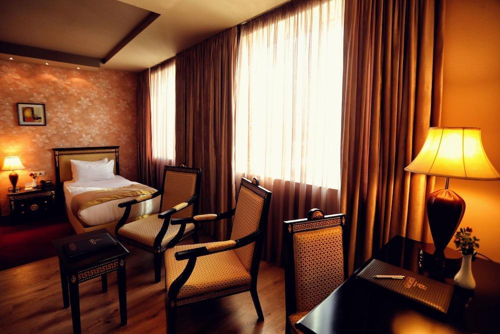 Grand Hotel Europa Shkodër Exterior foto